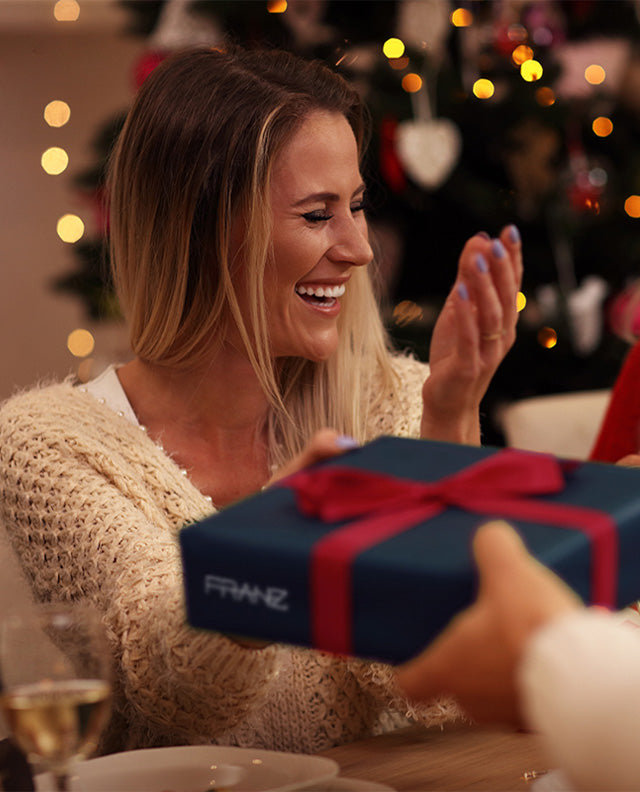 17 Dazzling Christmas Gift Ideas for Your Sister (or Sister-In-Law) - Franz Skincare USA