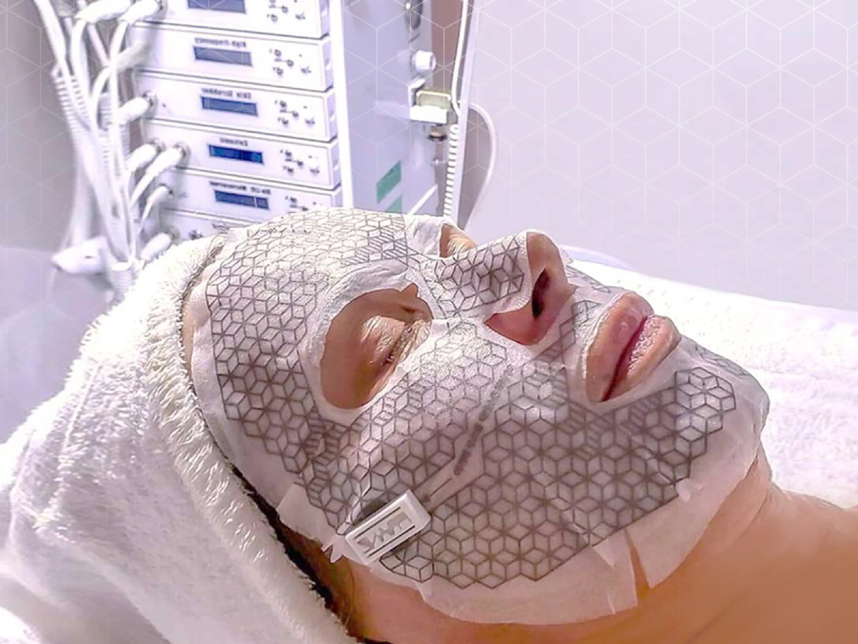 How Long Do Microcurrent Therapy Results Last? - Franz Skincare USA